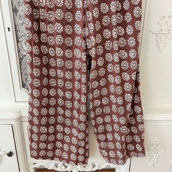 NWT Urban Outfitters Ecote Lovas
Linen Brown Patterned Strappy
Back Jumpsuit - Picture 6 of 15